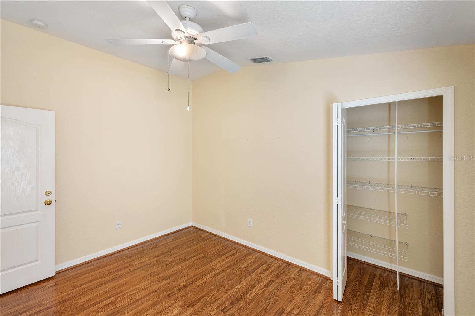 LAKESIDE PLANTATION - Residential Lease