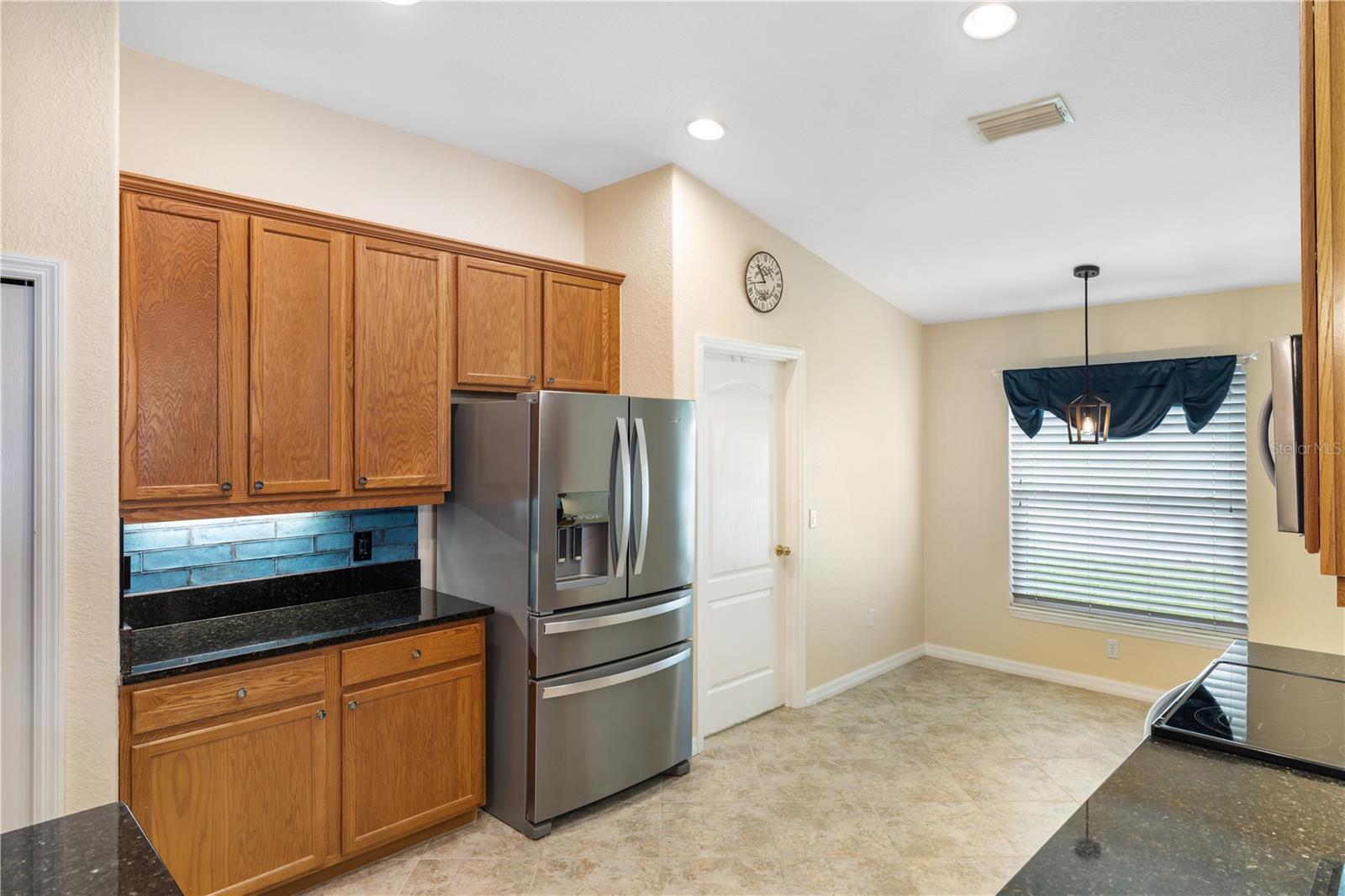 LAKESIDE PLANTATION - Residential Lease