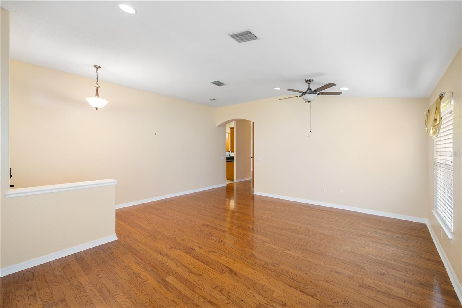 LAKESIDE PLANTATION - Residential Lease