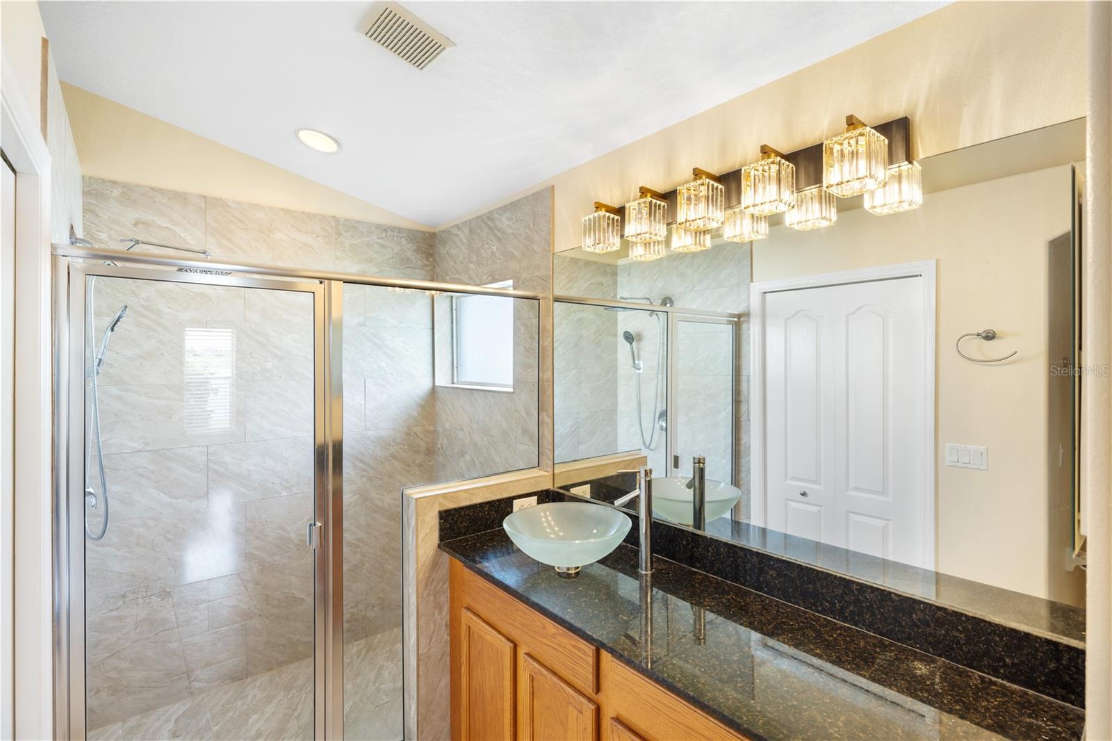 LAKESIDE PLANTATION - Residential Lease
