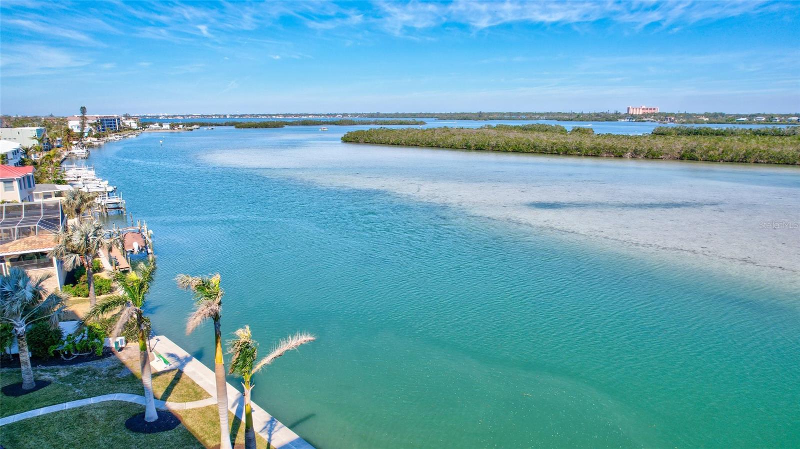 POINTE ON MIDNIGHT PASS - Residential