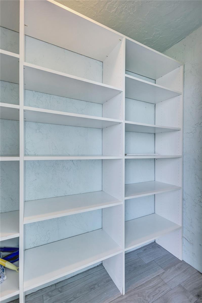 POINTE ON MIDNIGHT PASS - Residential