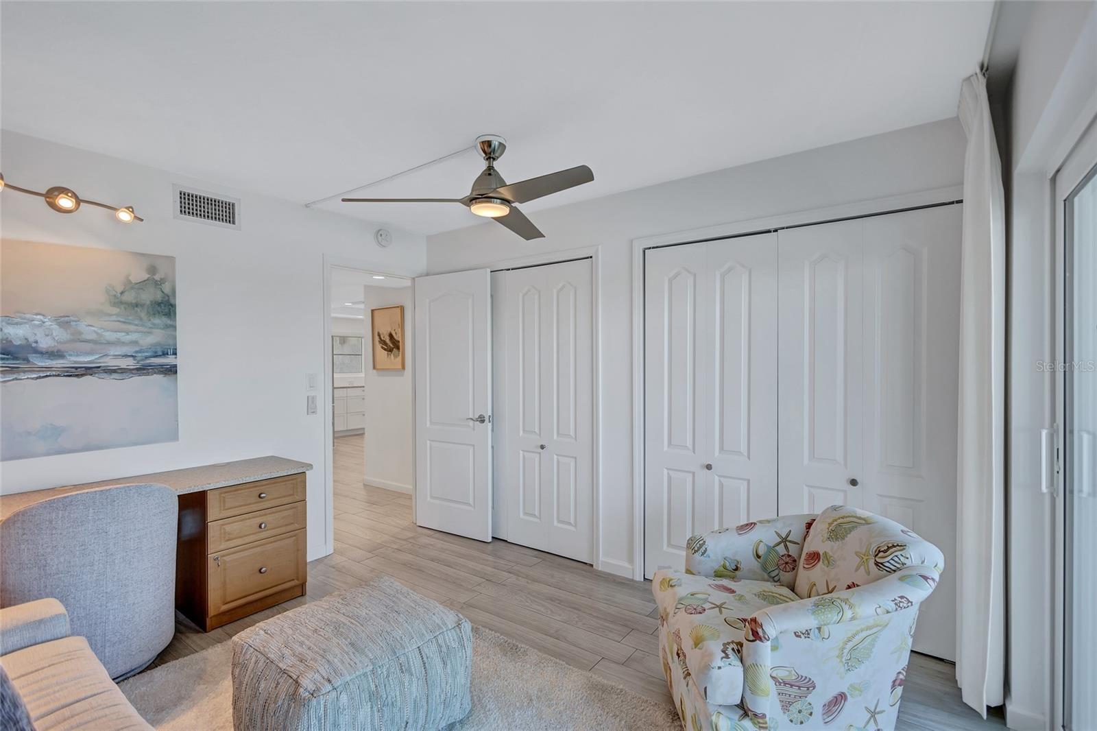 POINTE ON MIDNIGHT PASS - Residential