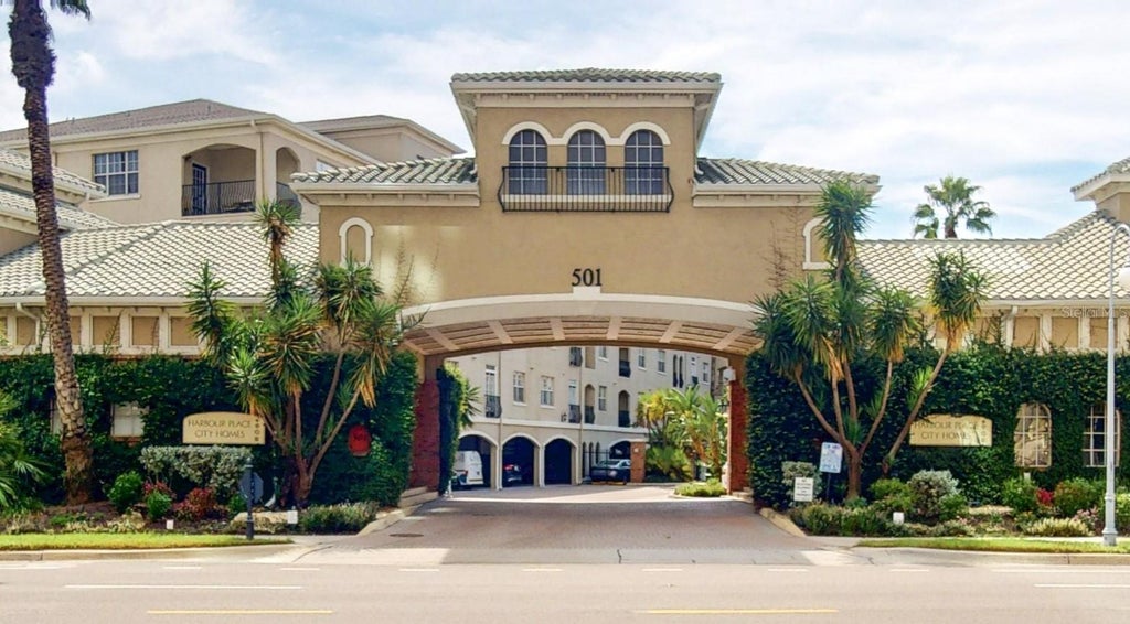 Photo of 501 Knights Run Avenue #2121, Tampa, FL 33602 (MLS # TB8557926)
