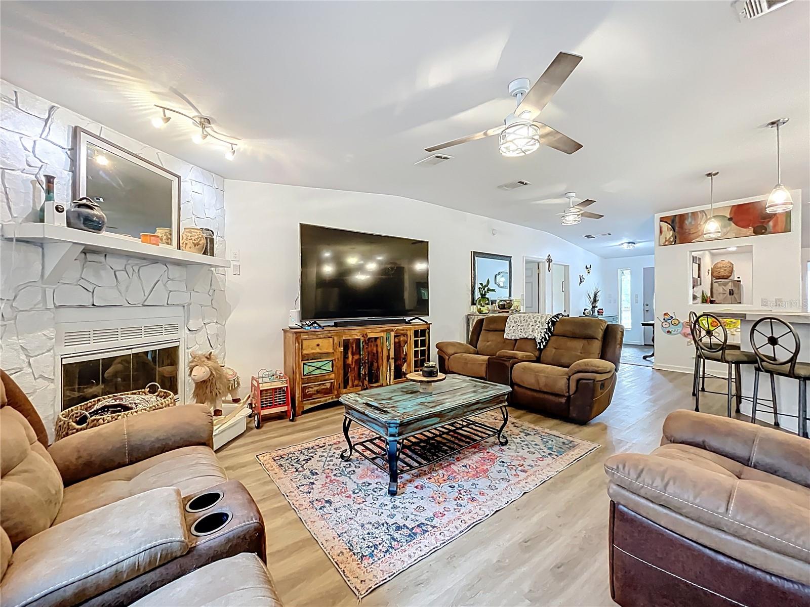 ACREAGE & UNREC - Residential