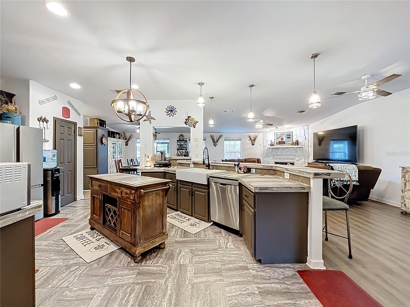 ACREAGE & UNREC - Residential