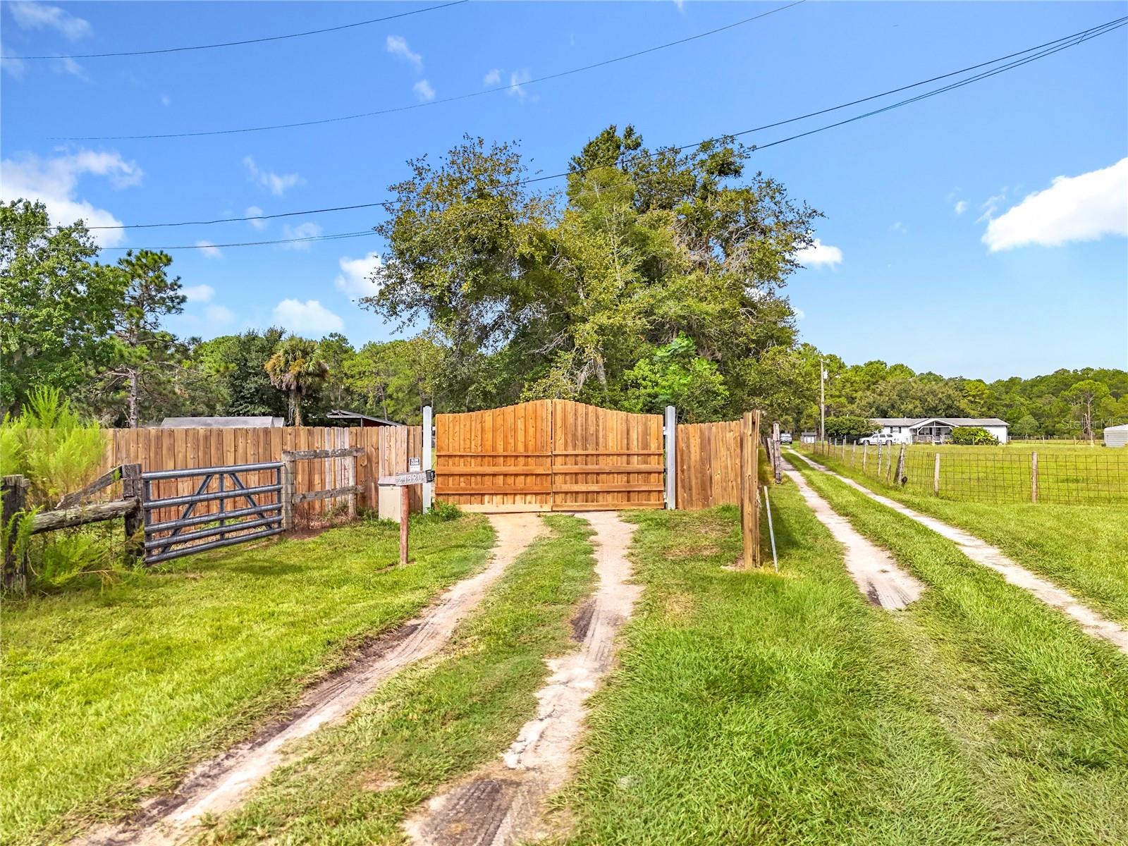 ACREAGE & UNREC - Residential