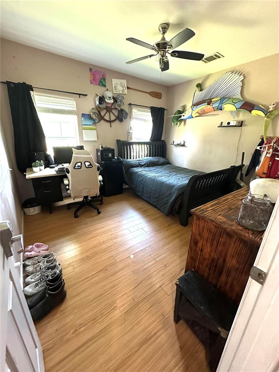 ACREAGE & UNREC - Residential