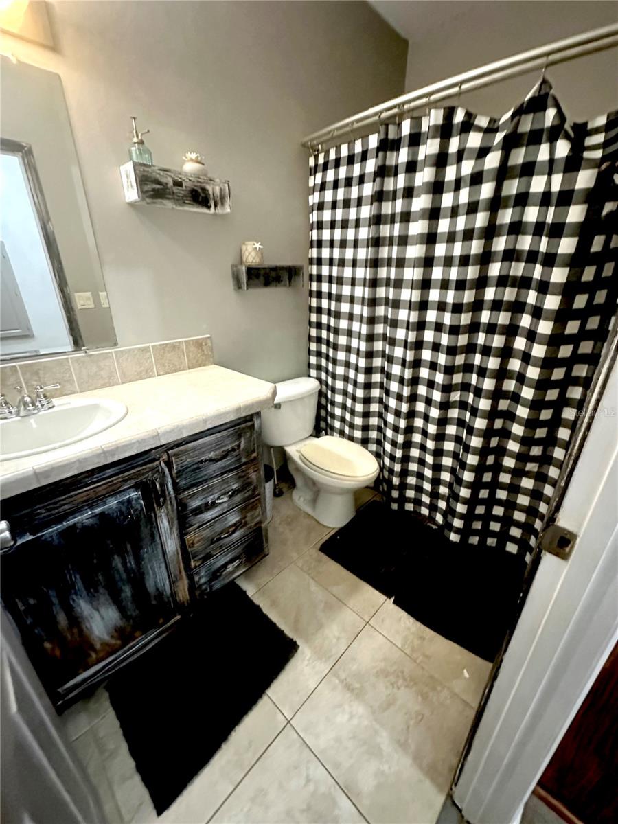 ACREAGE & UNREC - Residential