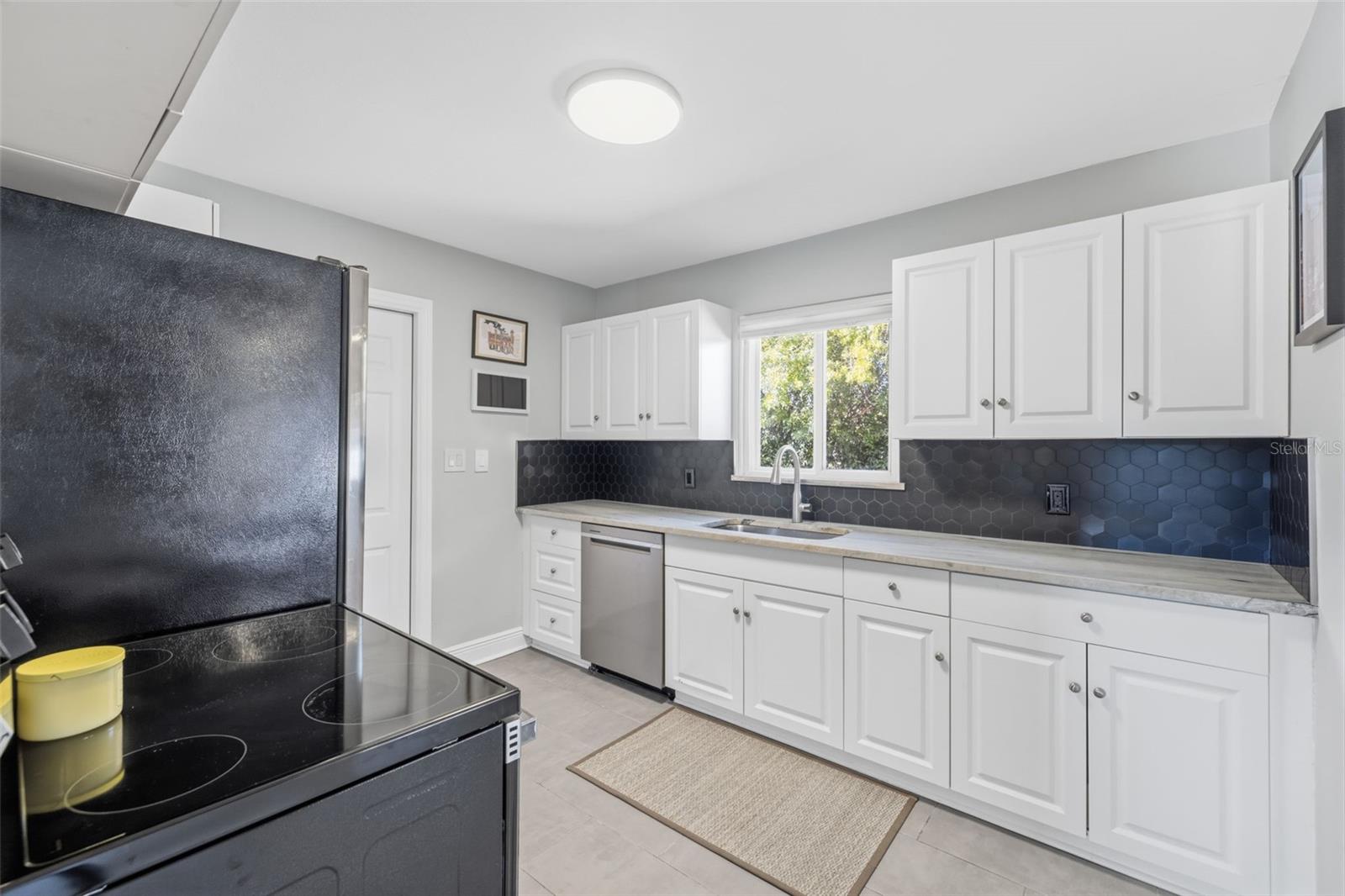 ARCADIA ANNEX - Residential