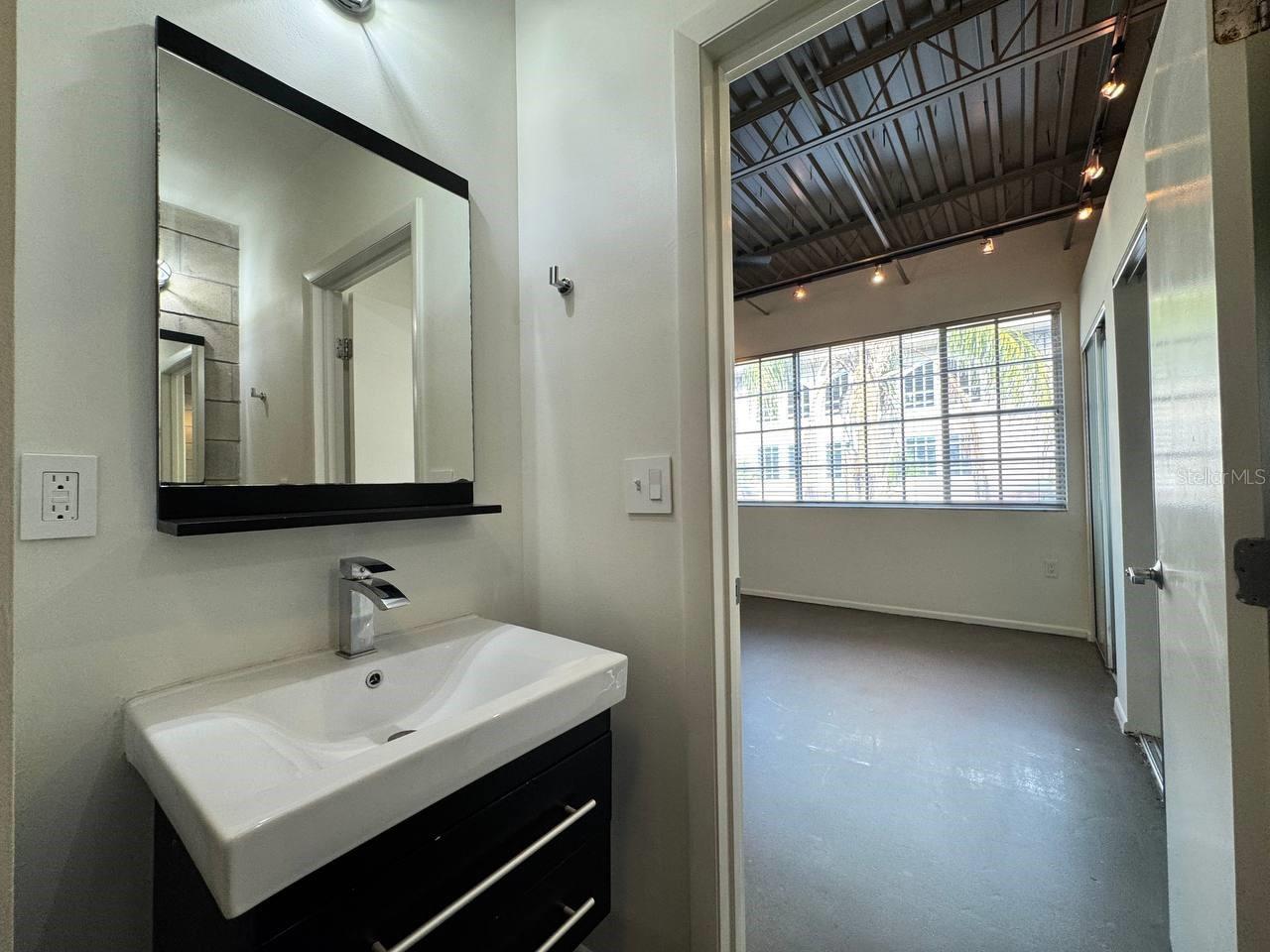 SOHO LOFTS - Residential Lease