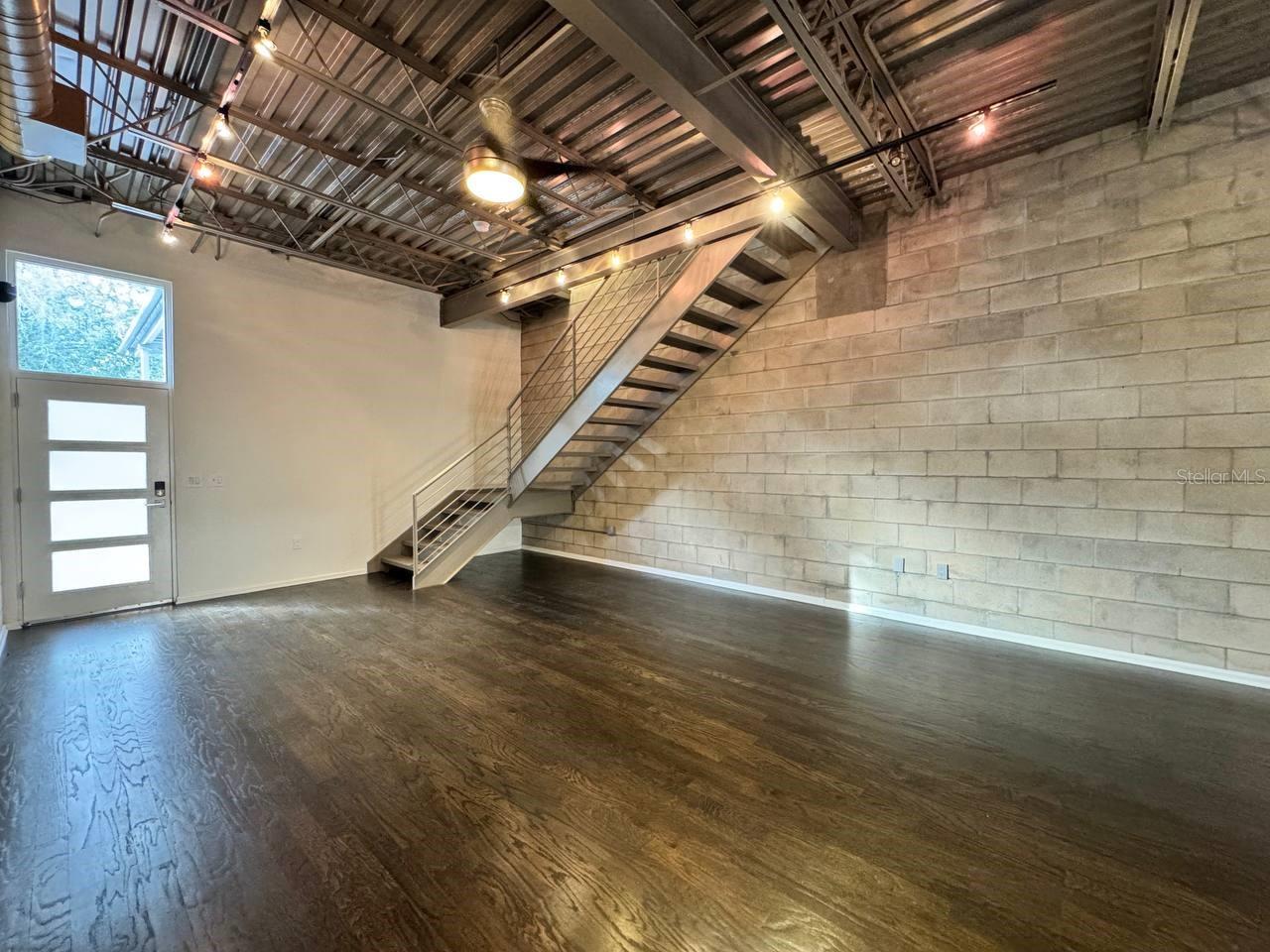 SOHO LOFTS - Residential Lease