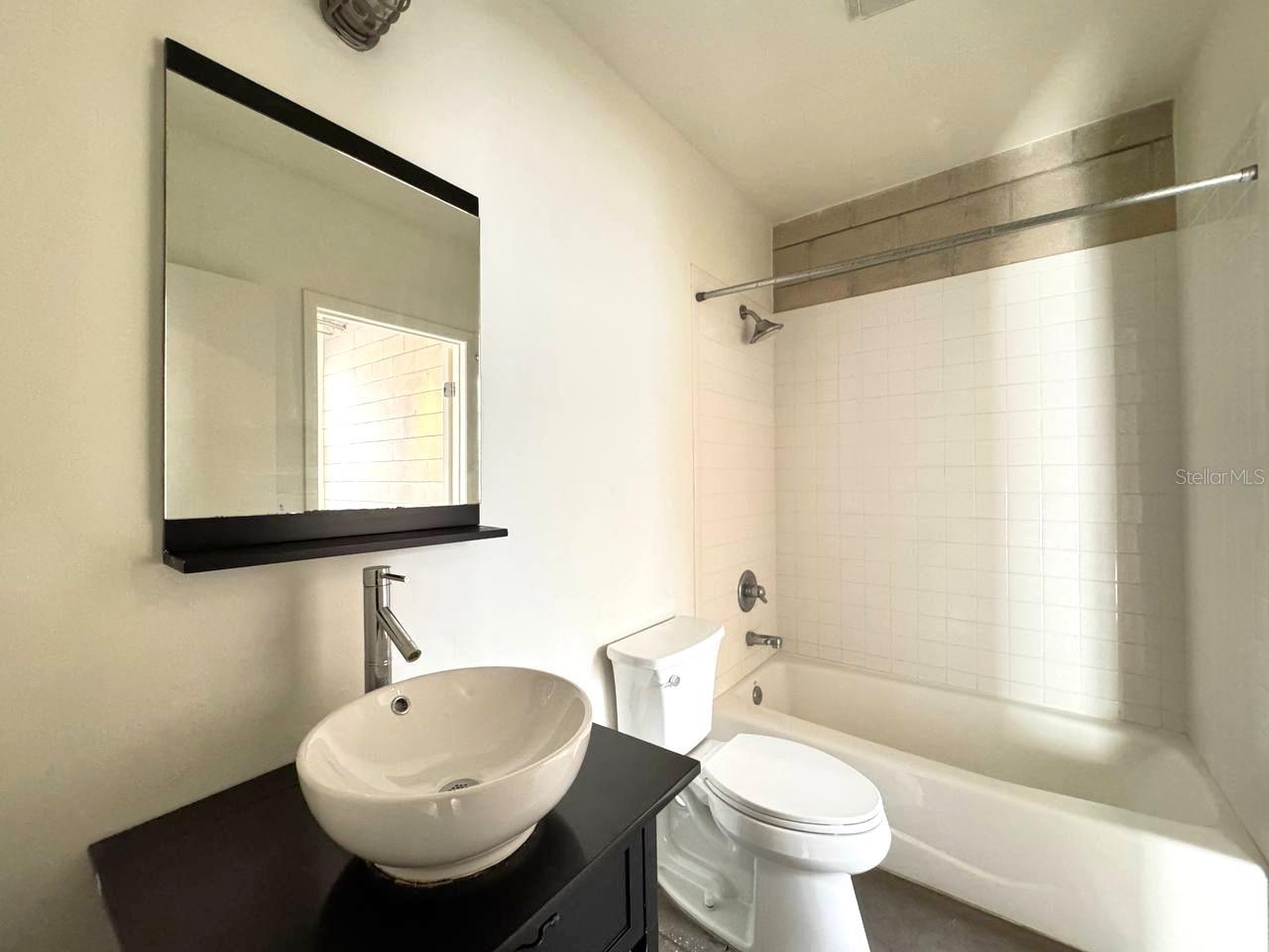 SOHO LOFTS - Residential Lease