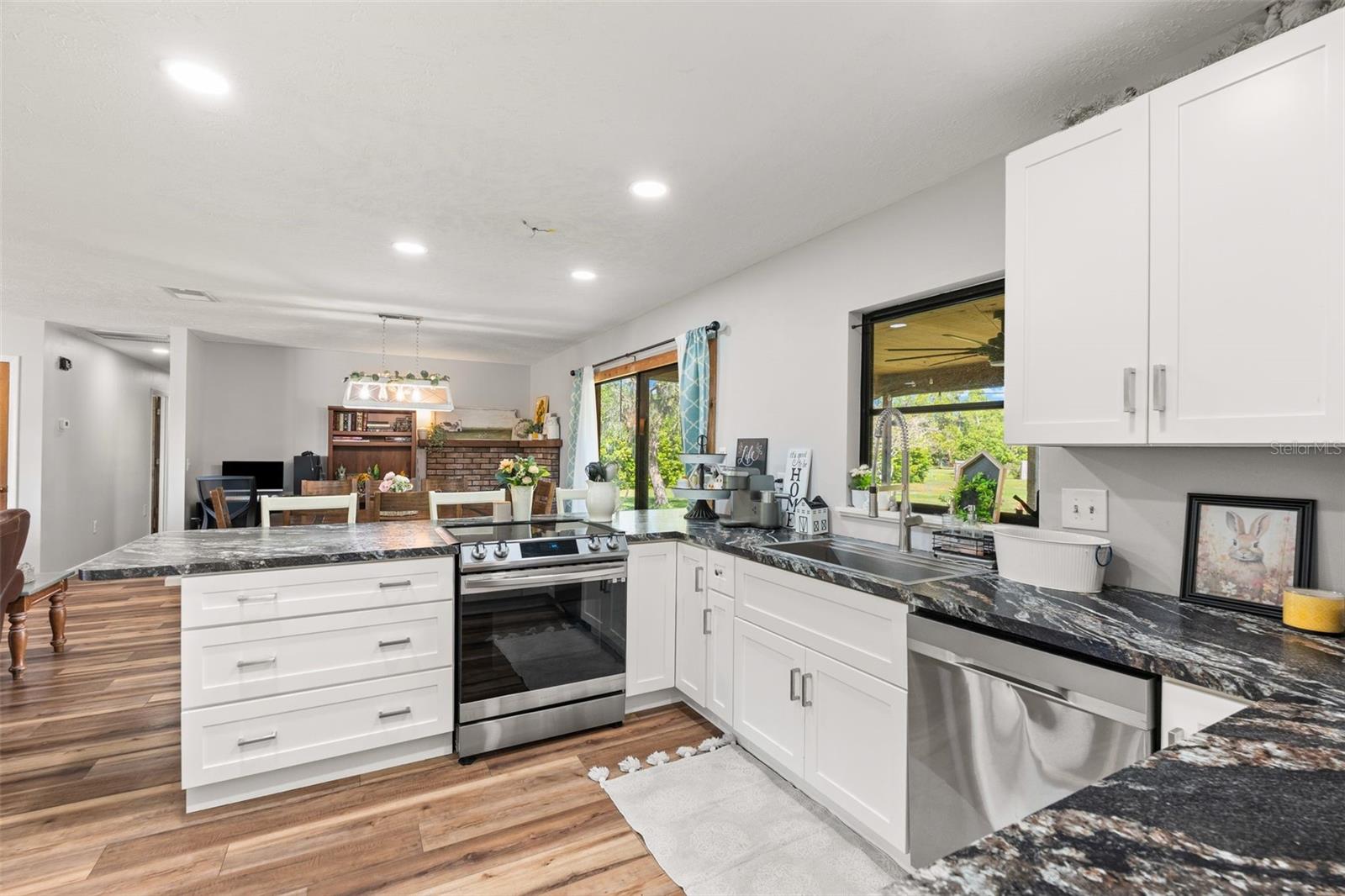 RACIMO RANCHES - Residential