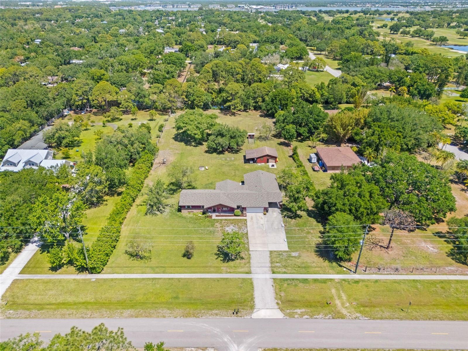 RACIMO RANCHES - Residential