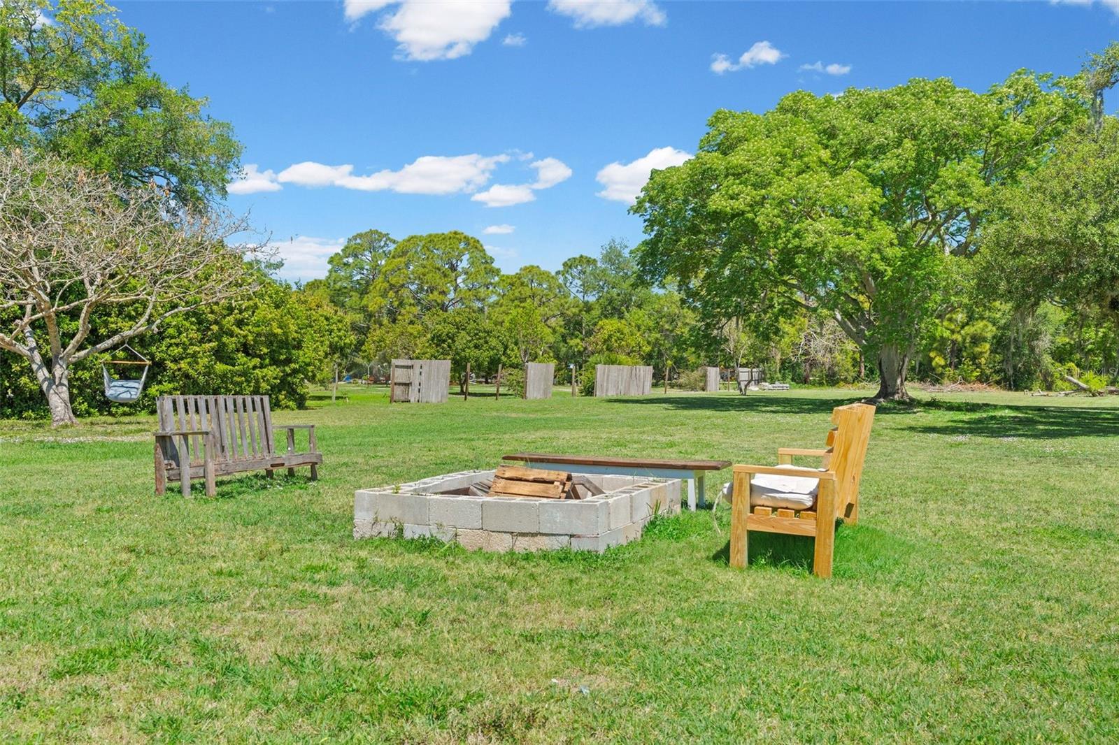 RACIMO RANCHES - Residential