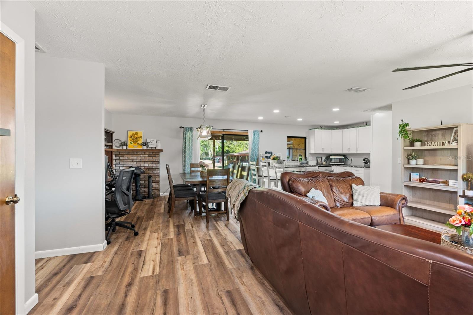 RACIMO RANCHES - Residential