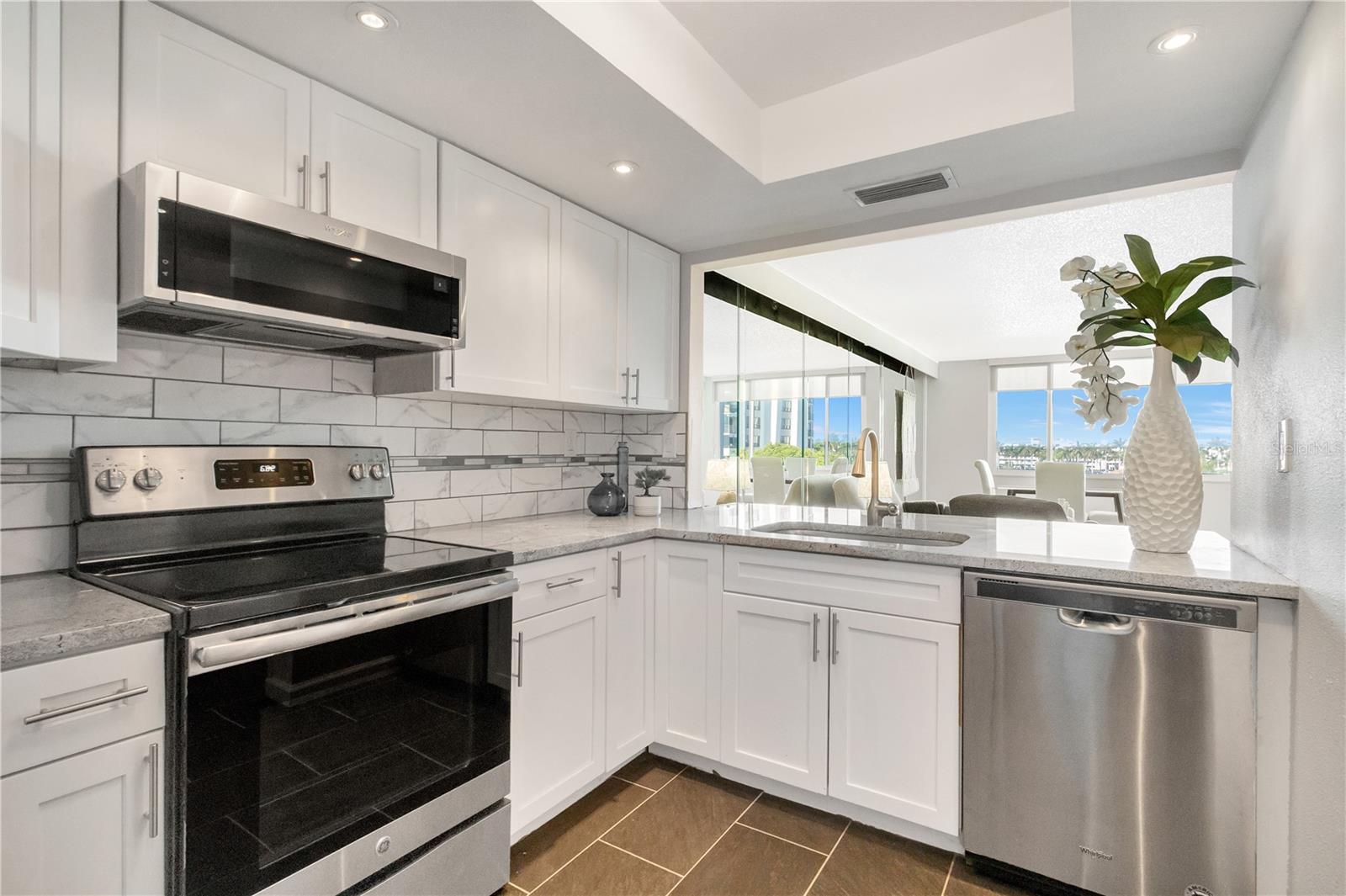 BAHIA DEL MAR II - Residential Lease