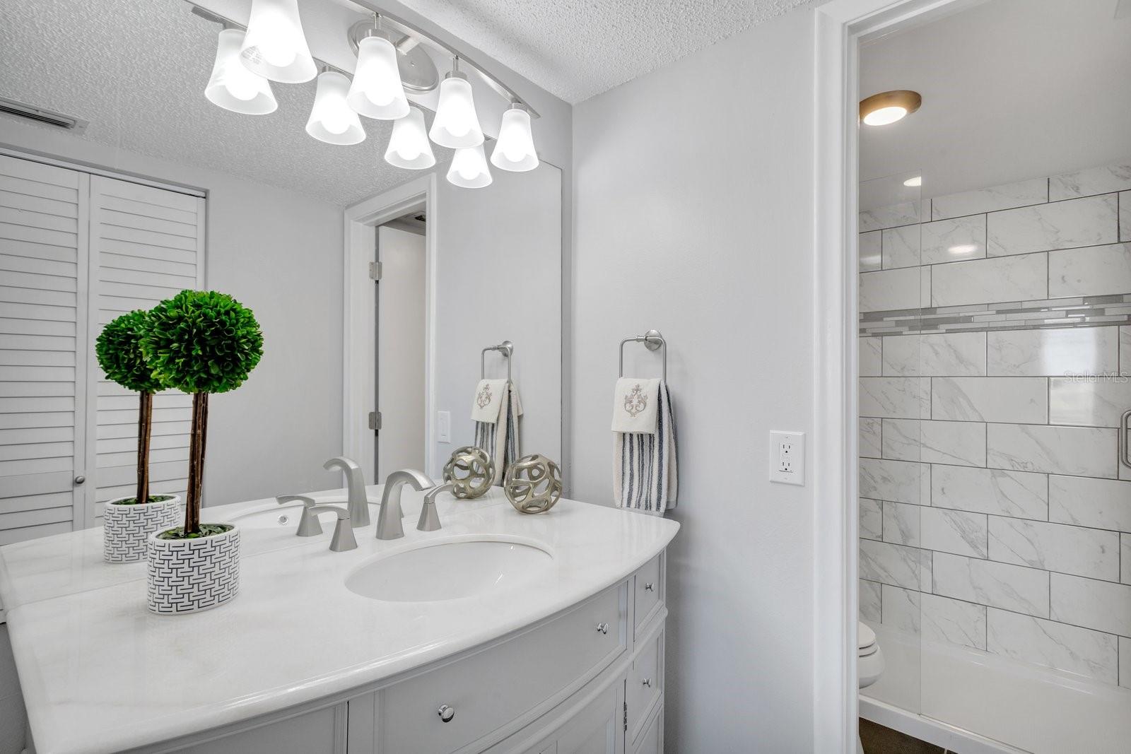 BAHIA DEL MAR II - Residential Lease