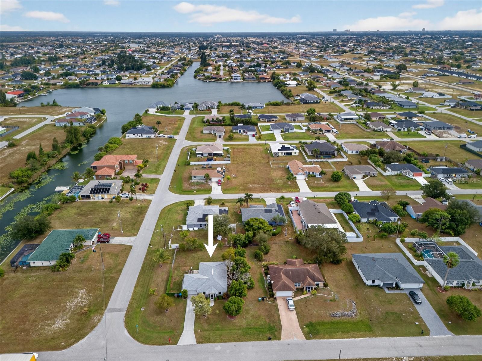 CAPE CORAL - Residential