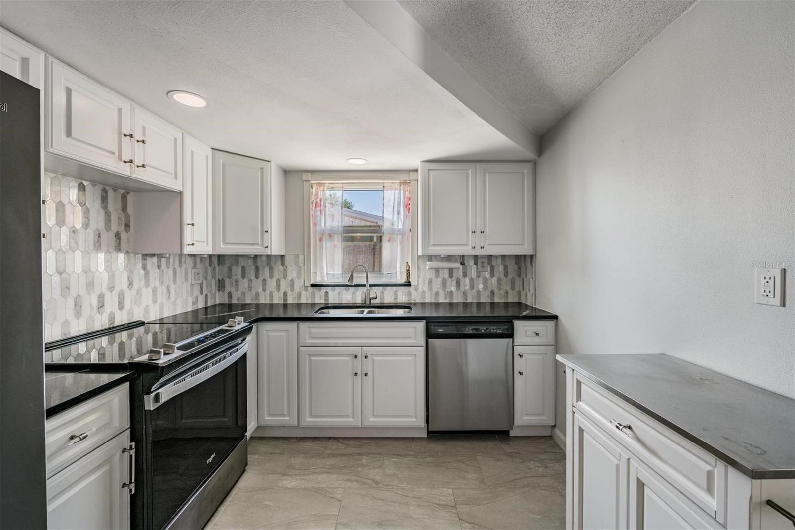 HOLIDAY LAKE ESTATES - Residential