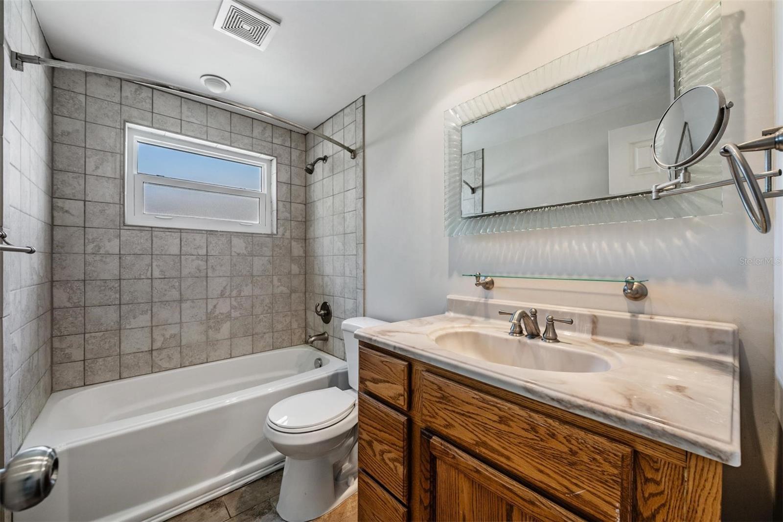 HOLIDAY LAKE ESTATES - Residential