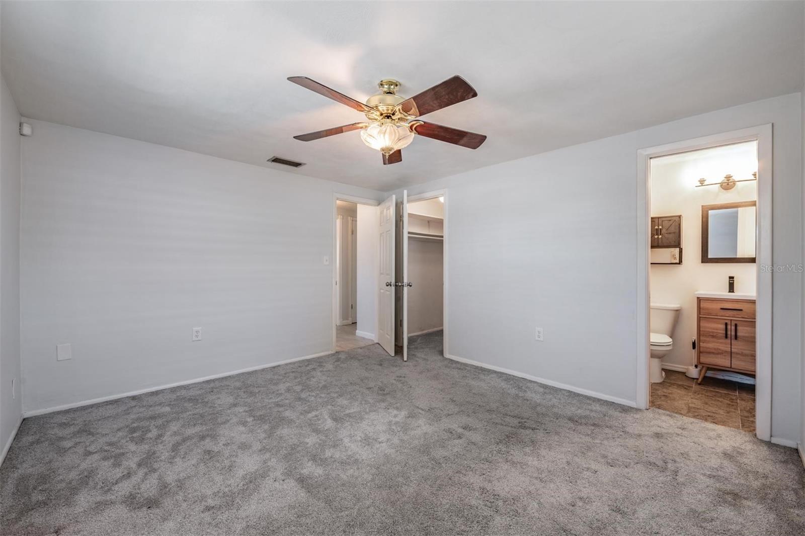 HOLIDAY LAKE ESTATES - Residential