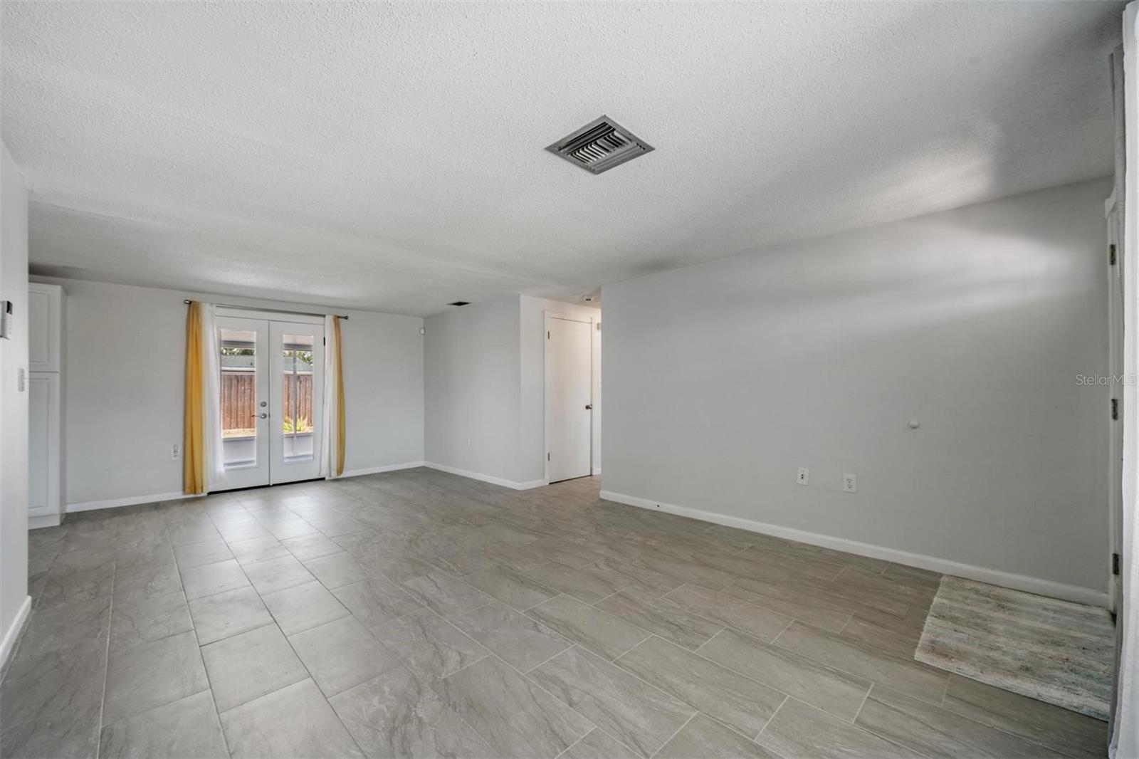 HOLIDAY LAKE ESTATES - Residential