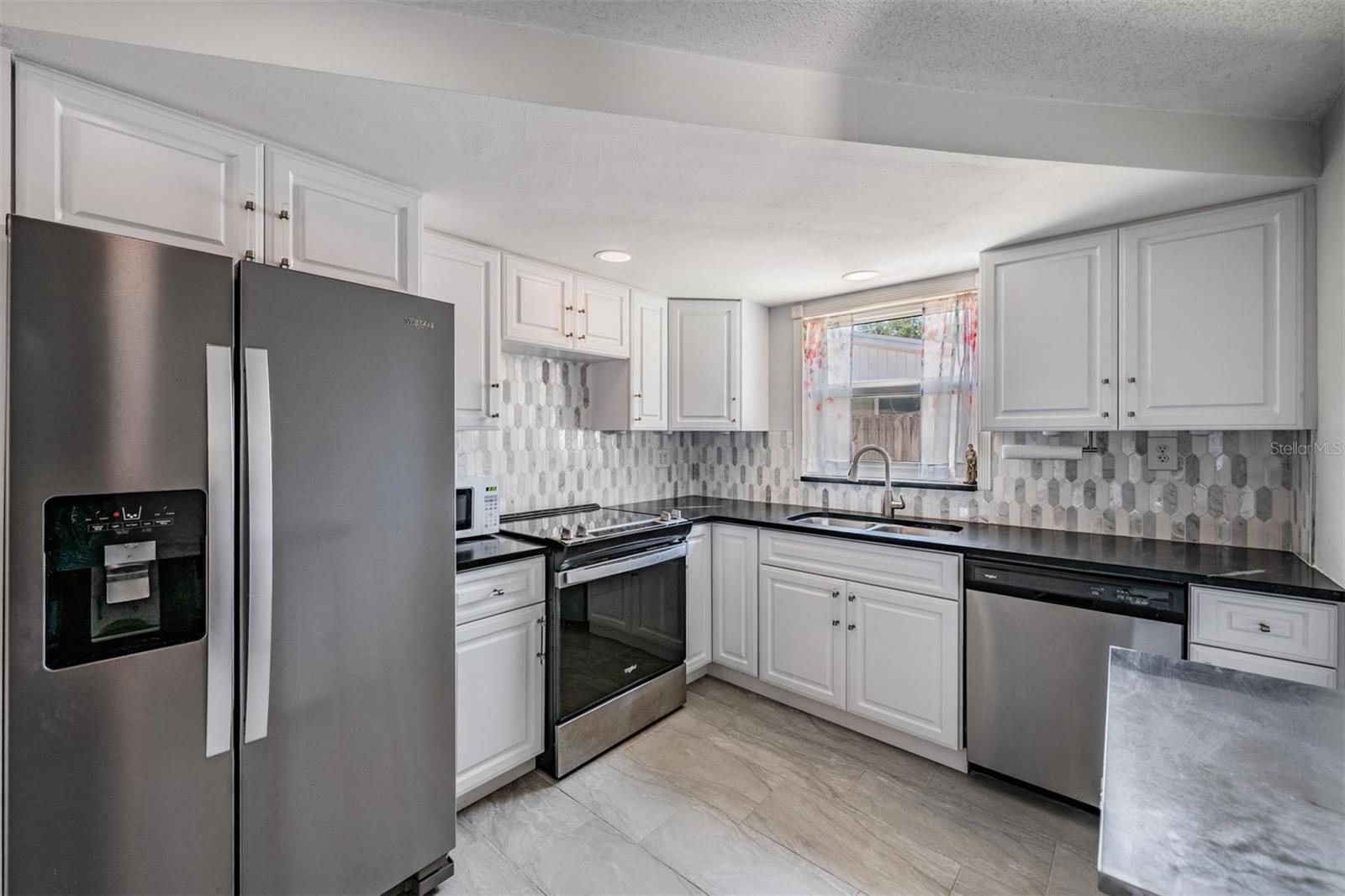 HOLIDAY LAKE ESTATES - Residential