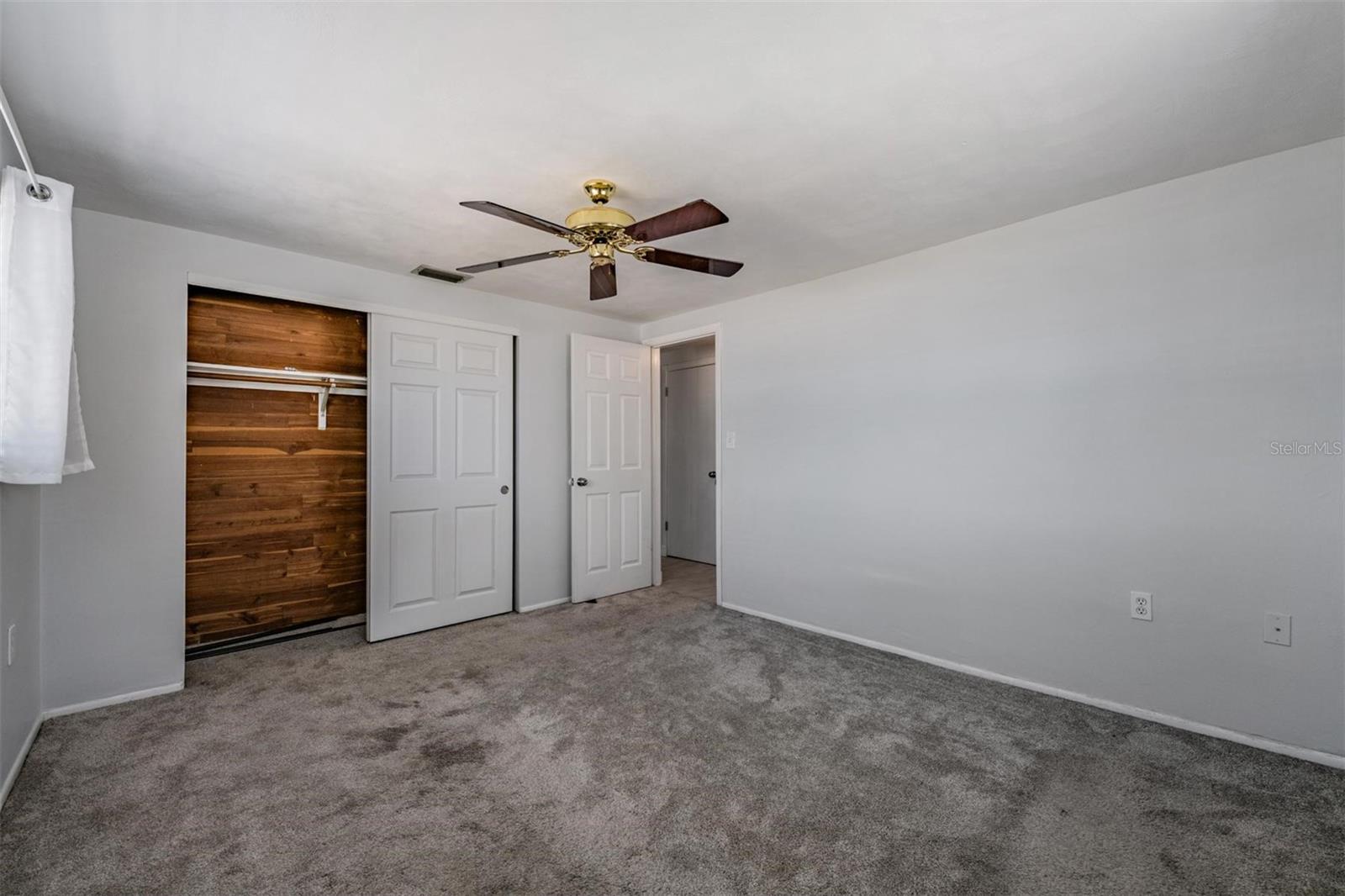 HOLIDAY LAKE ESTATES - Residential