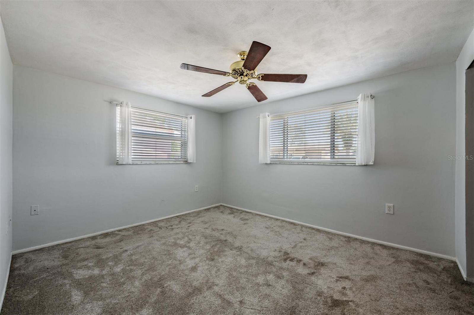 HOLIDAY LAKE ESTATES - Residential