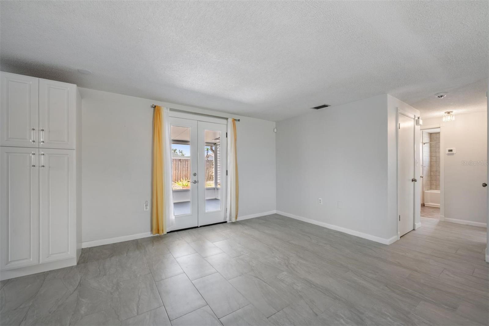 HOLIDAY LAKE ESTATES - Residential