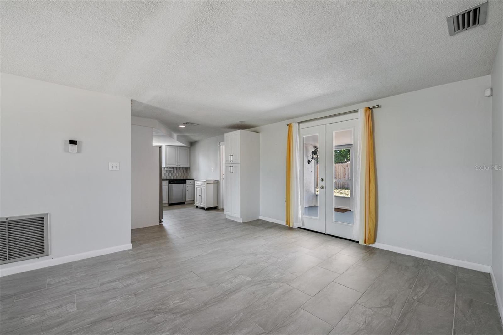 HOLIDAY LAKE ESTATES - Residential