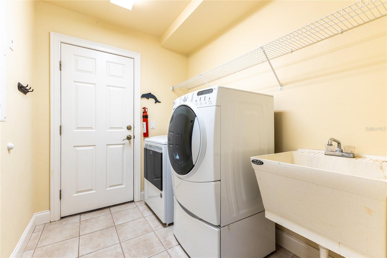 BROOKFIELD - Residential