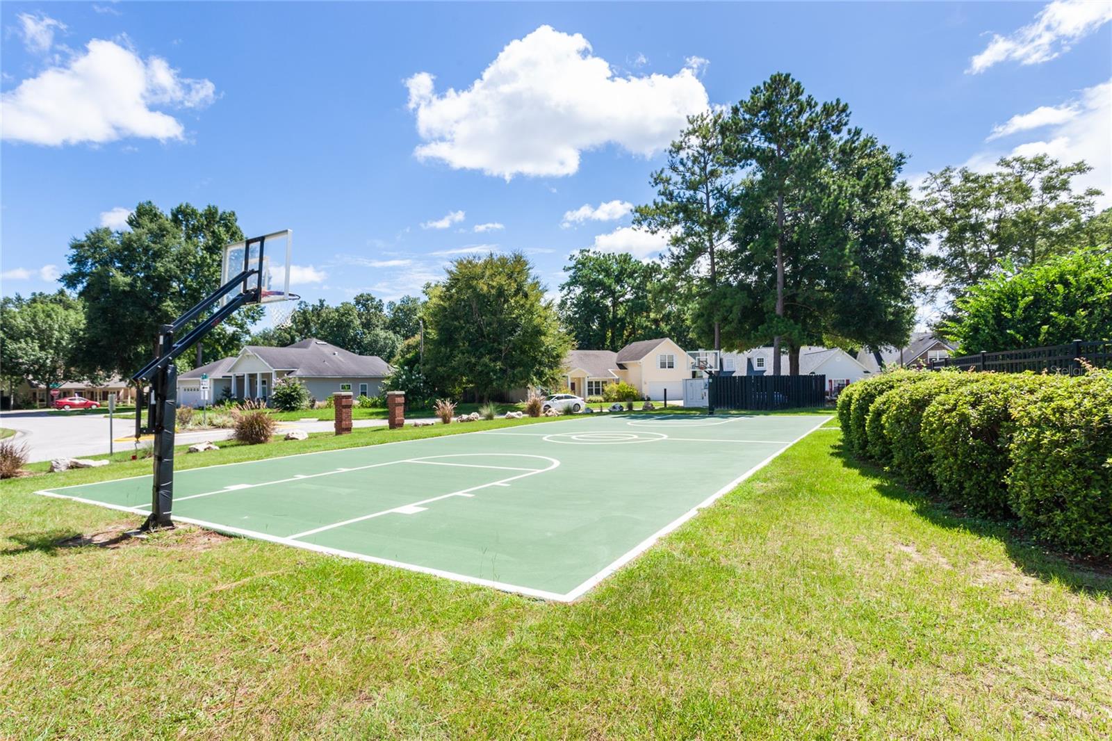 BROOKFIELD - Residential