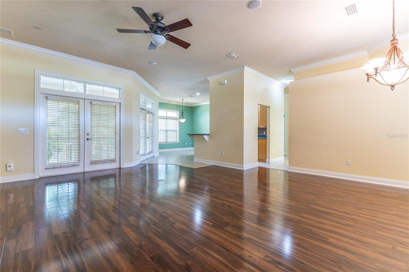 BROOKFIELD - Residential