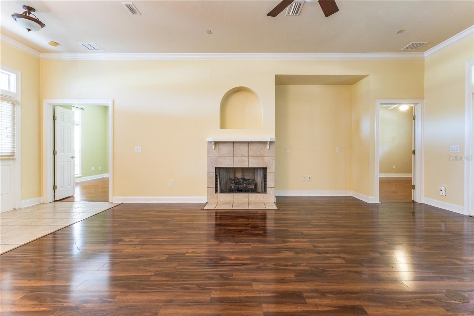 BROOKFIELD - Residential