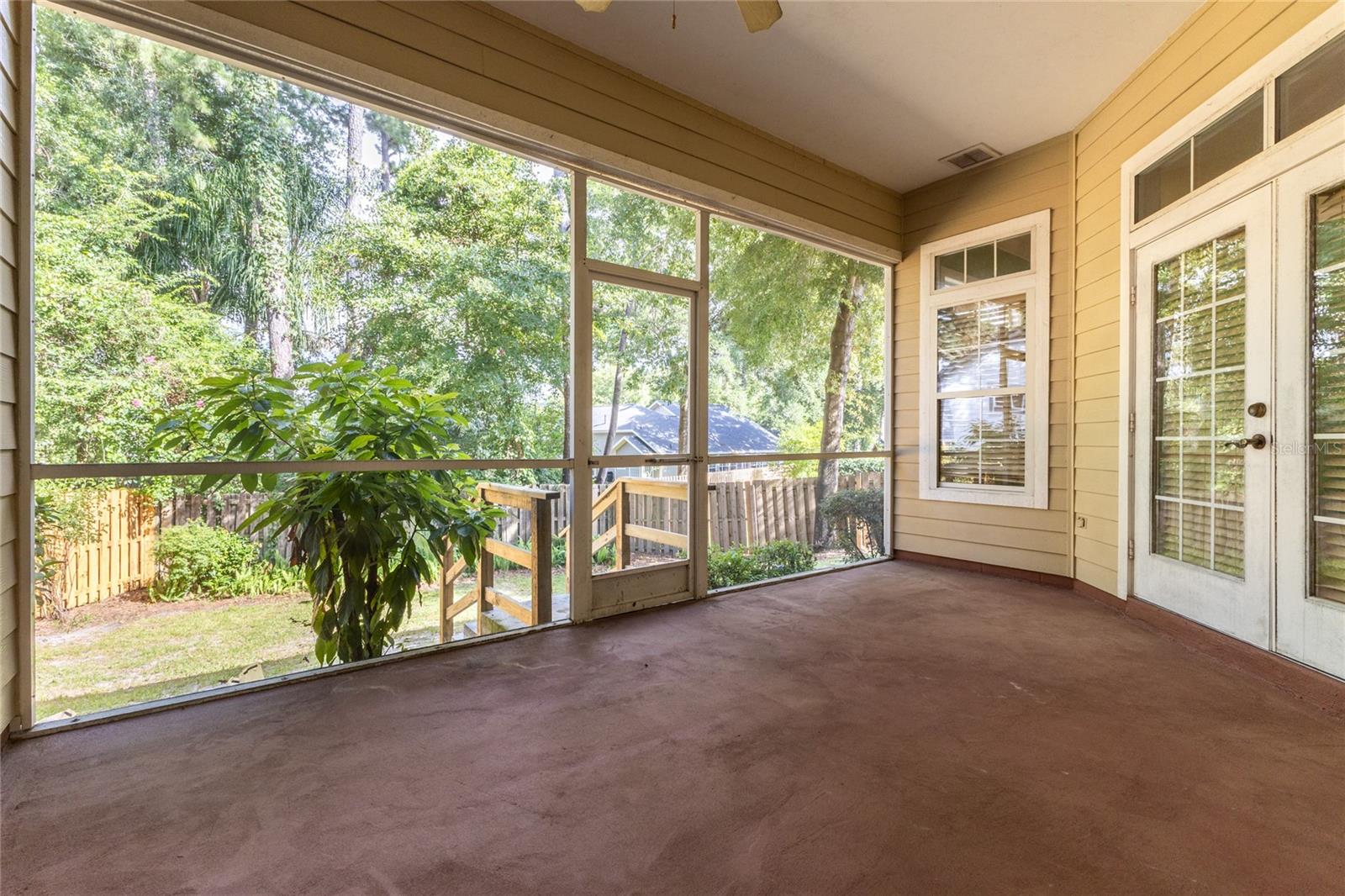 BROOKFIELD - Residential