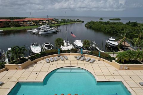 A home in PUNTA GORDA