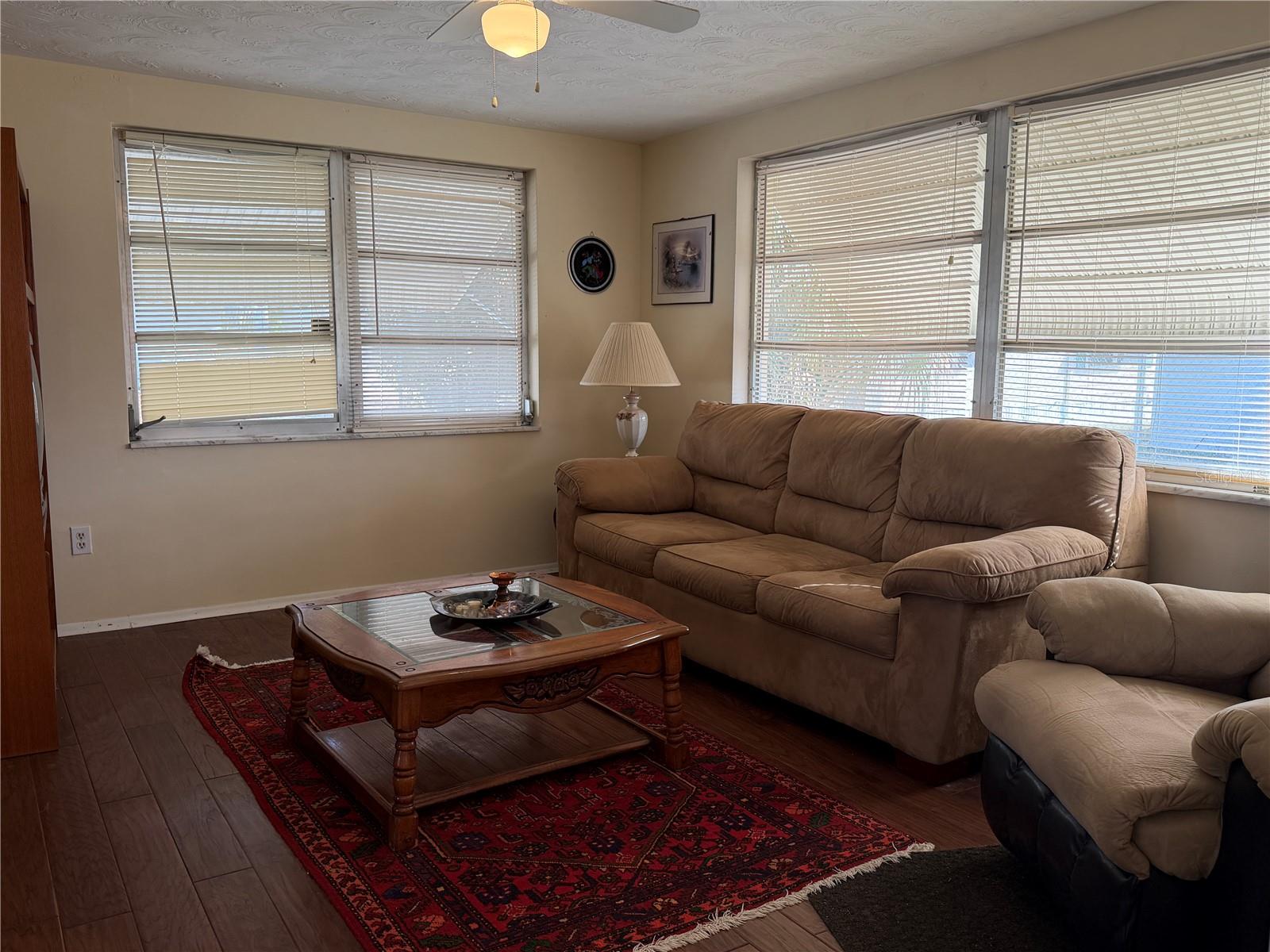 TAHITIAN HOMES - Residential