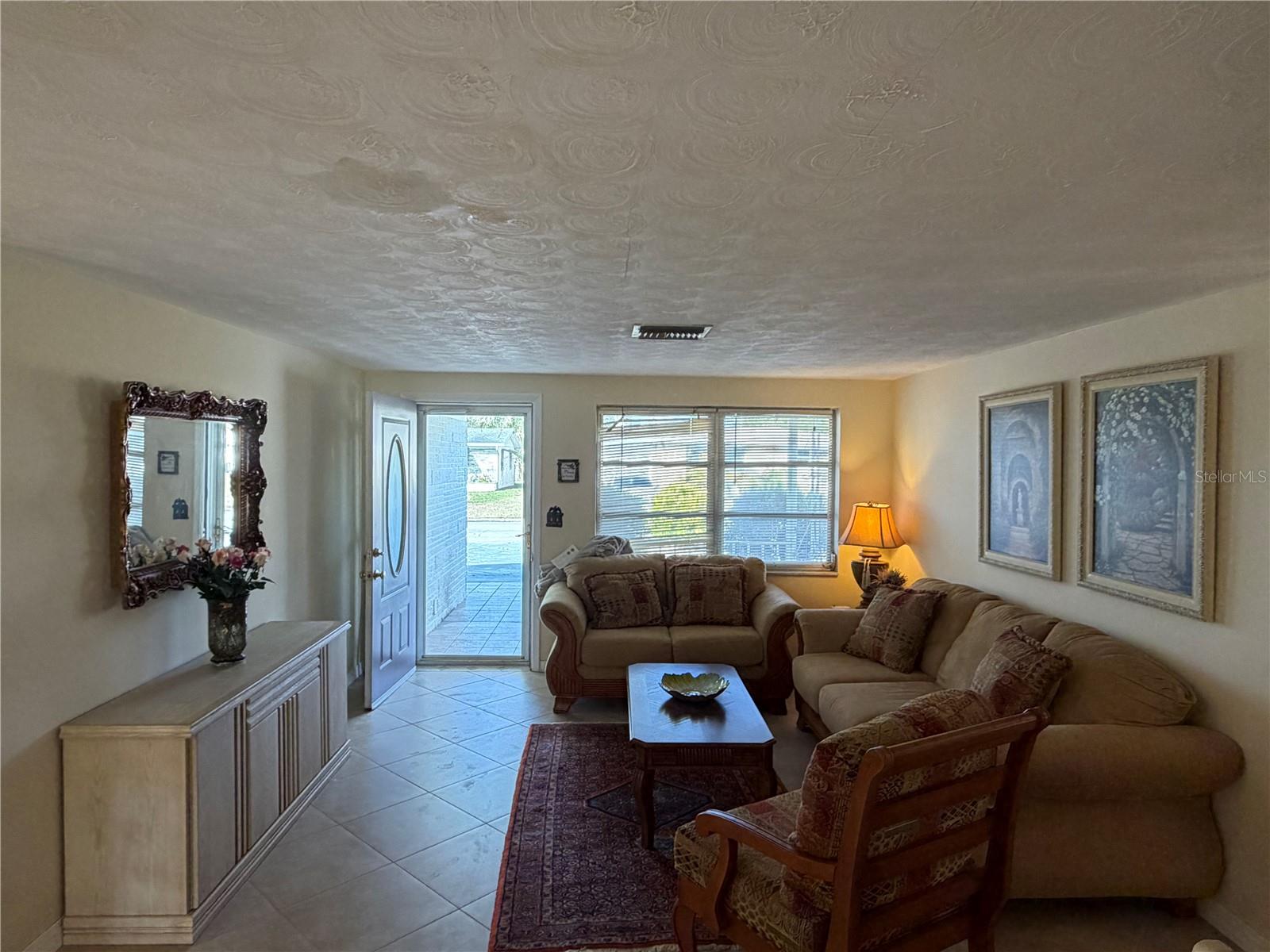 TAHITIAN HOMES - Residential