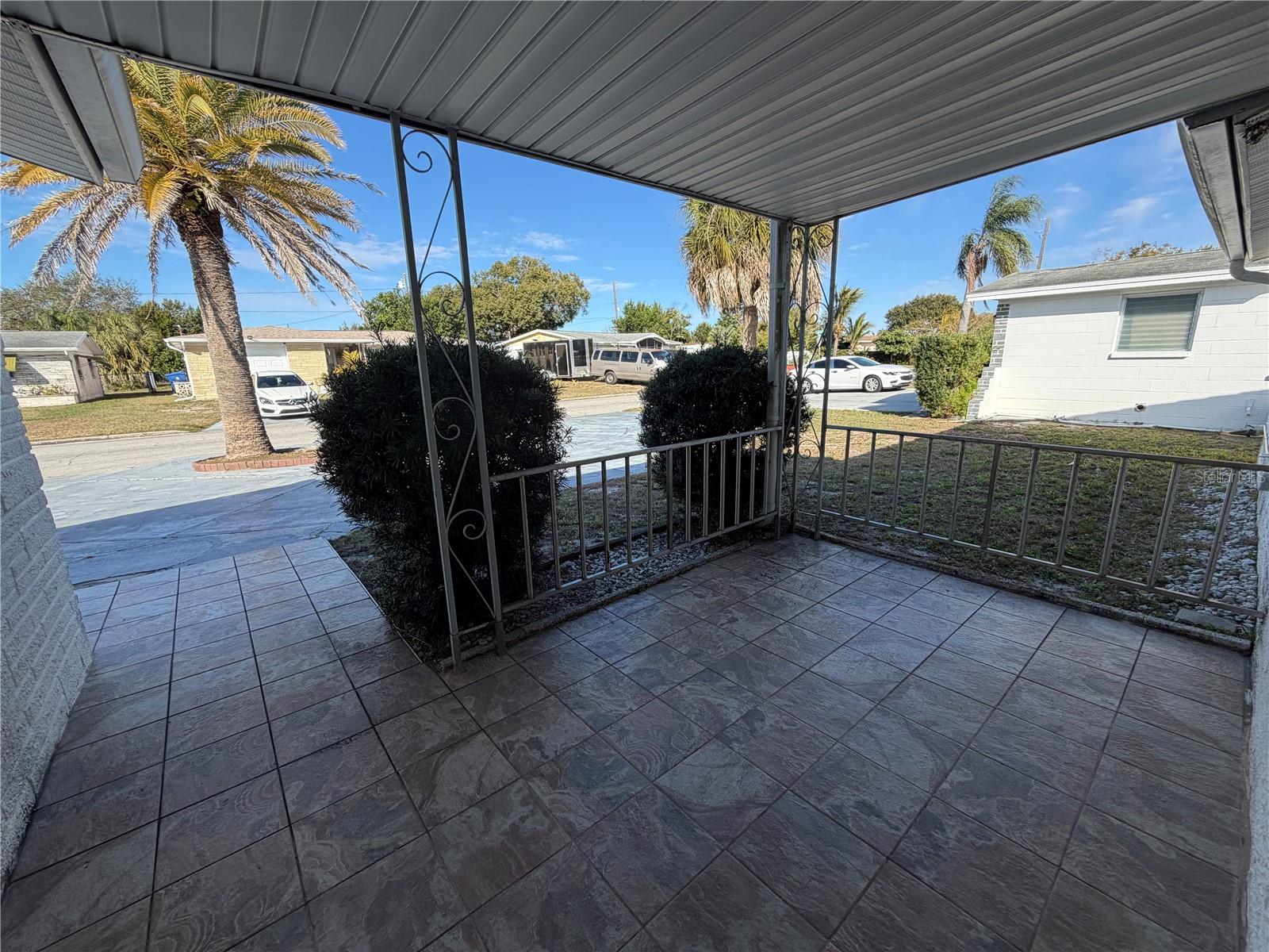 TAHITIAN HOMES - Residential