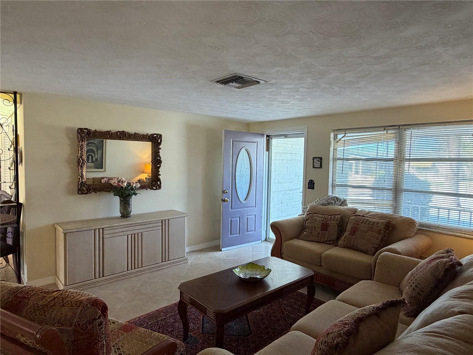 TAHITIAN HOMES - Residential