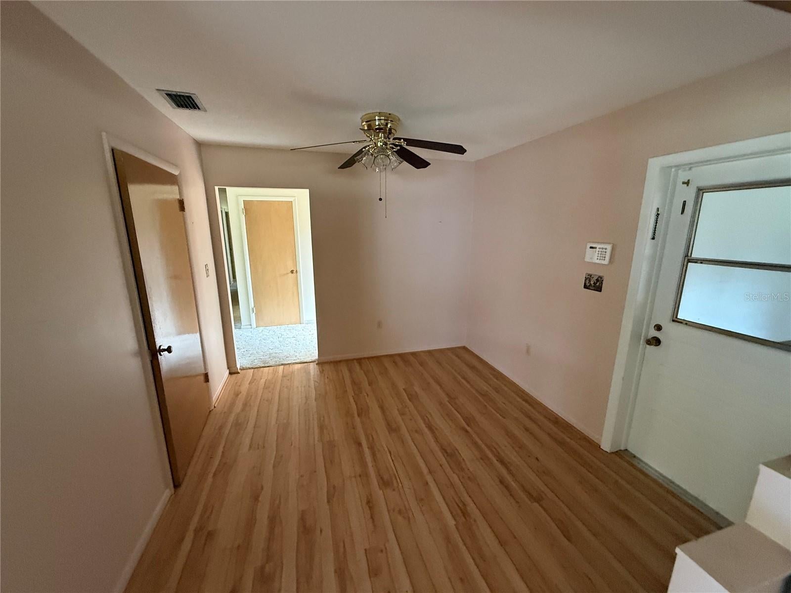 2906 OAK CREST DRIVE