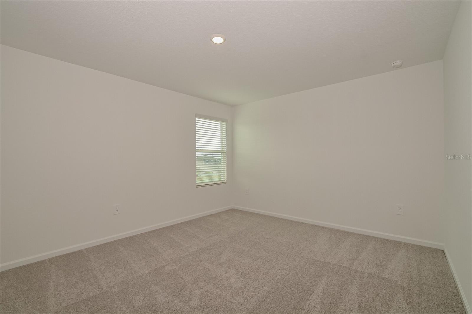 HAMILTON BLUFF SUB - Residential Lease