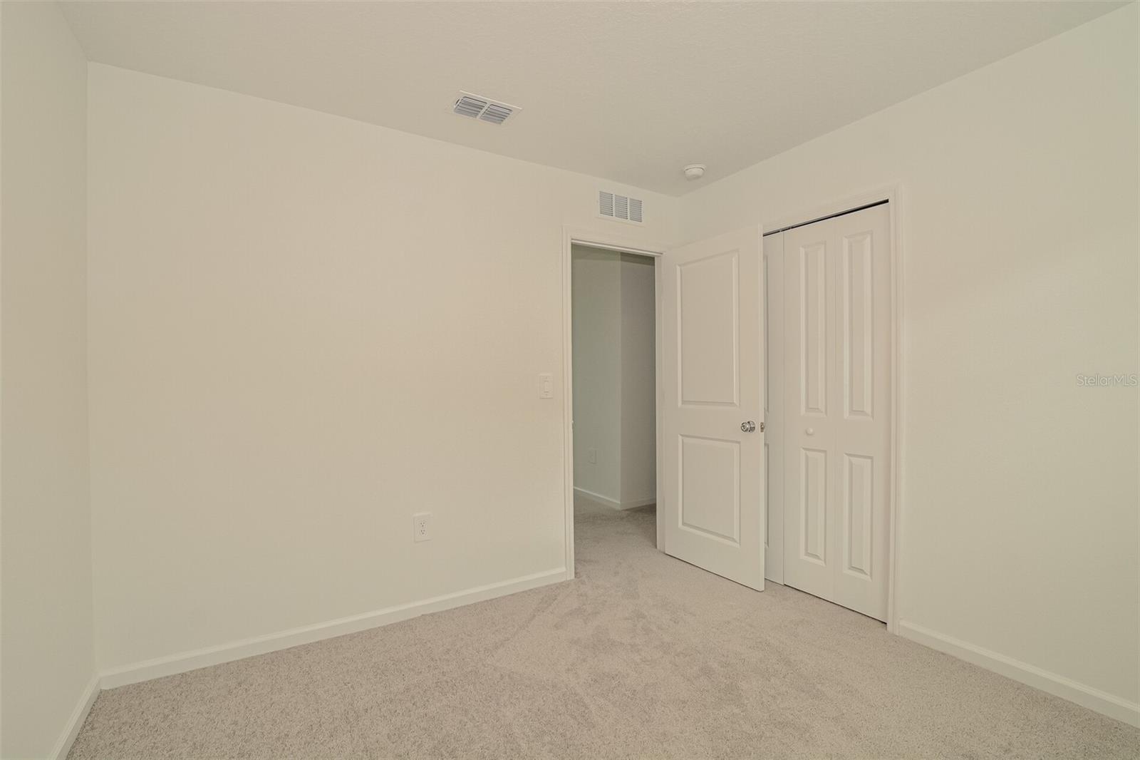 HAMILTON BLUFF SUB - Residential Lease