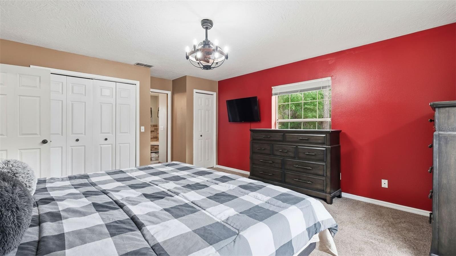 OAK FOREST UNIT 02 - Residential