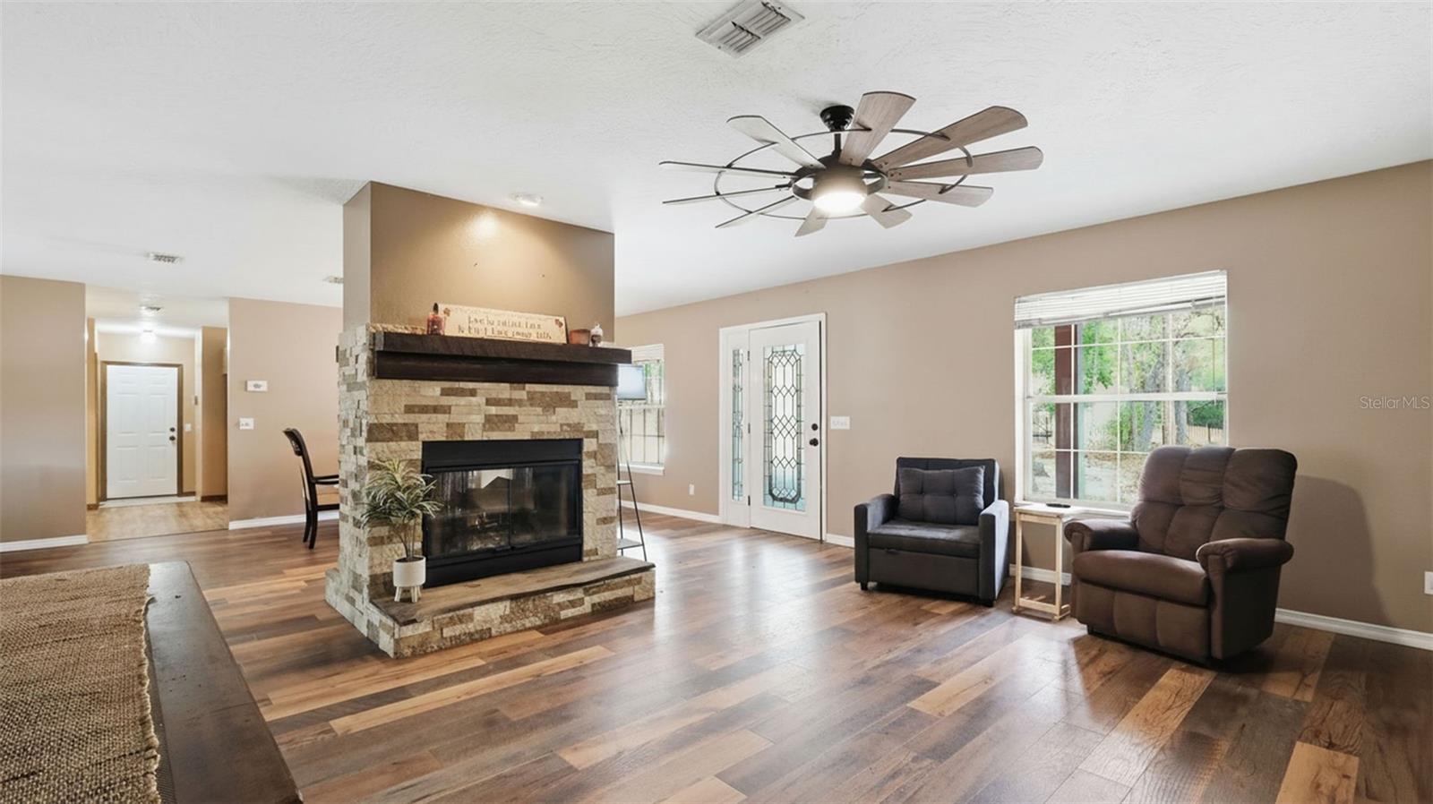 OAK FOREST UNIT 02 - Residential