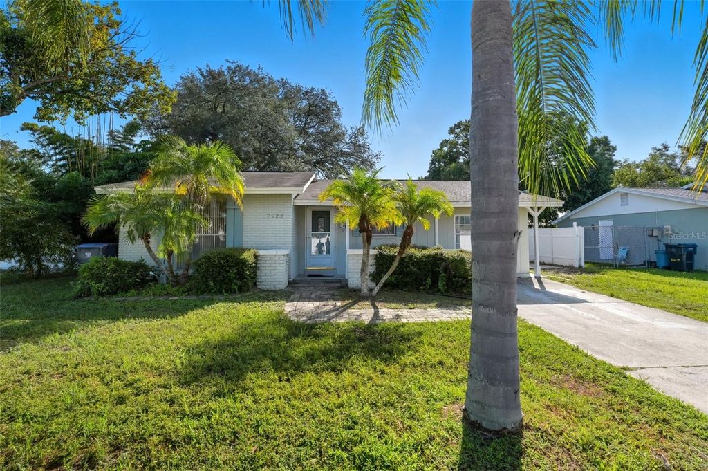 Photo of 7923 Woodvine Circle, Tampa, FL 33615 (MLS # TB8434589)