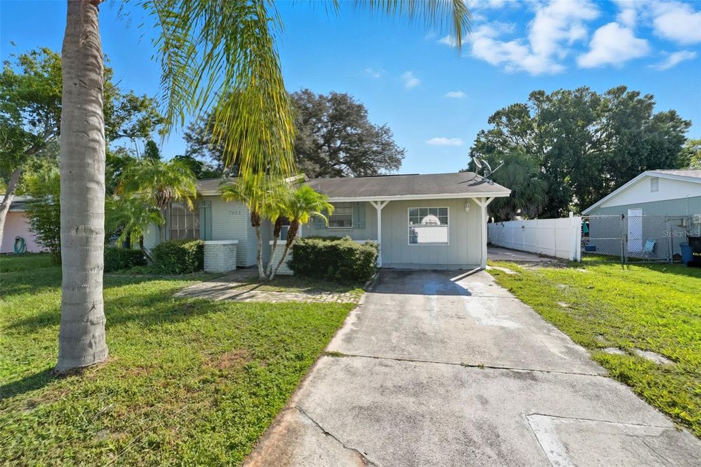 Photo of 7923 Woodvine Circle, Tampa, FL 33615 (MLS # TB8434589)